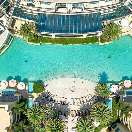 Imperial Hotel Guldkusten Exteriör bild The pool at the Ritz-Carlton, Dubai